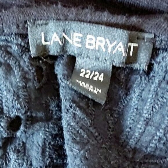 Lane Bryant Eyelet Floral Embroidered Top 22/24 - Picture 6 of 9